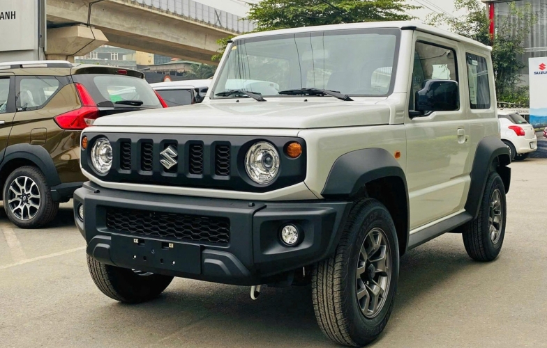 Từng bị 'kèm lạc', nay Suzuki Jimny giảm giá hơn trăm triệu để cạnh tranh