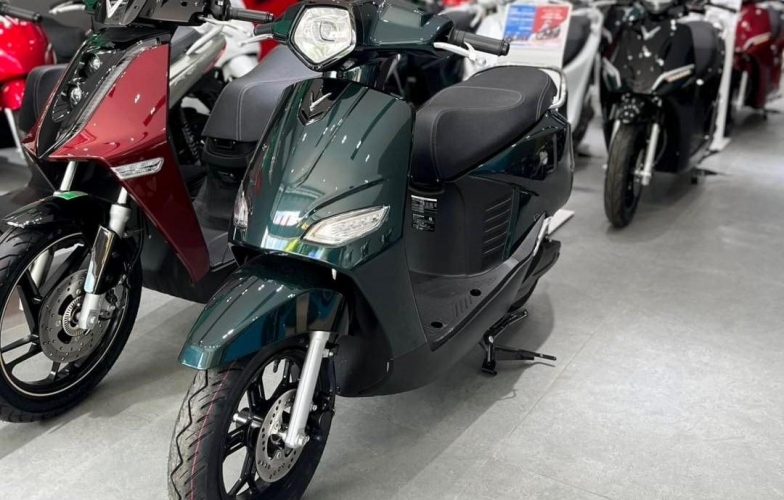 VinFast Vero X cập bến đại lý: Xe máy điện hai pin tháo rời, cốp 35 lít, giá thực tế chỉ hơn 30 triệu đồng