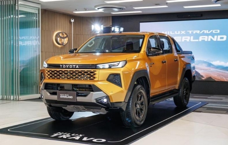 Toyota Hilux thế hệ mới cập bến Đông Nam Á: Có bản chạy điện, giá quy đổi từ 623 triệu đồng