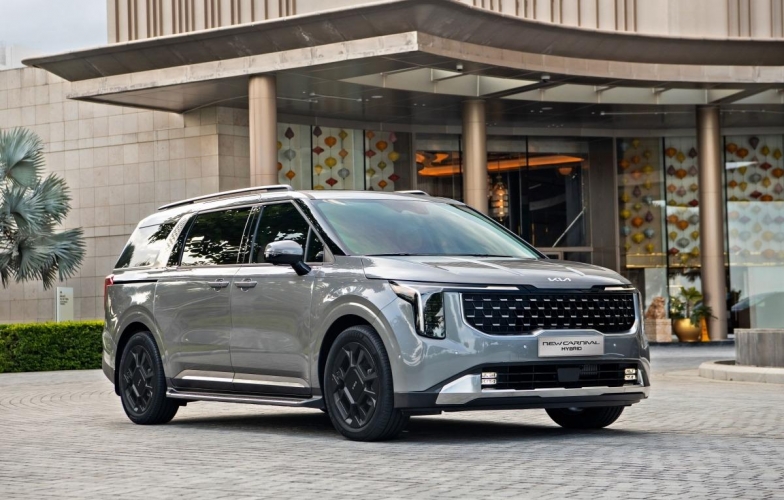 Kia tung ưu đãi lớn cuối năm: Carnival hybrid giảm đến 80 triệu đồng