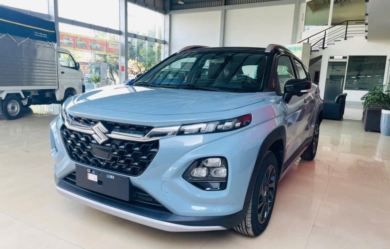 Suzuki Fronx giảm giá đến 60 triệu đồng, tăng sức cạnh tranh với Raize, Sonet