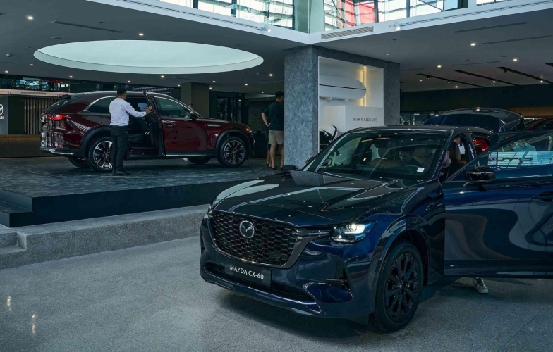 Showroom Flagship Mazda vừa khai trương tại Việt Nam có gì khác so với đại lý ô tô thông thường?