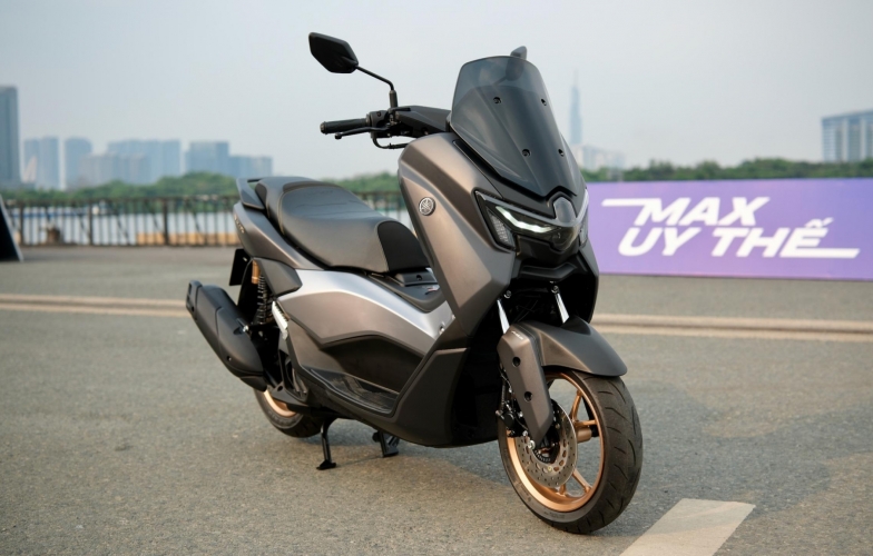 Yamaha NMAX 2025: Đắt hơn 10 triệu đồng, bản Tech Max có gì khác bản Tiêu chuẩn?