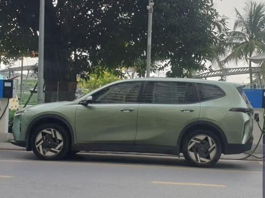 Rộ tin VinFast Limo Green sắp có bản cao cấp hơn: Bổ sung loạt trang bị mới, hệ truyền động không đổi?