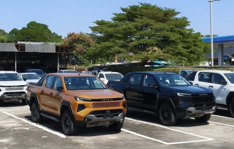 Chưa kịp lên kệ, Toyota Hilux 2026 đã chịu sức ép lớn khi Ranger, Triton và D-Max đồng loạt giảm giá