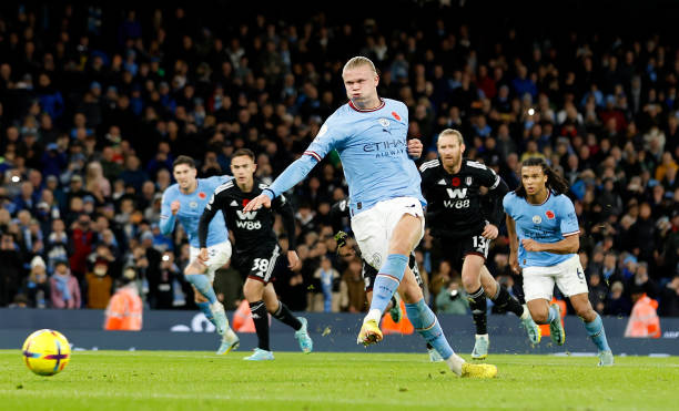 Video bàn thắng Man City vs Fulham: Haaland tỏa sáng, 'cứu nguy' Citizens chỉ còn 10 người