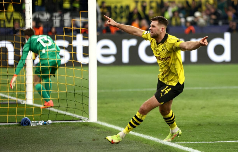 Trực tiếp Dortmund 4-2 Atletico Madrid: Chủ nhà gia tăng khoảng cách