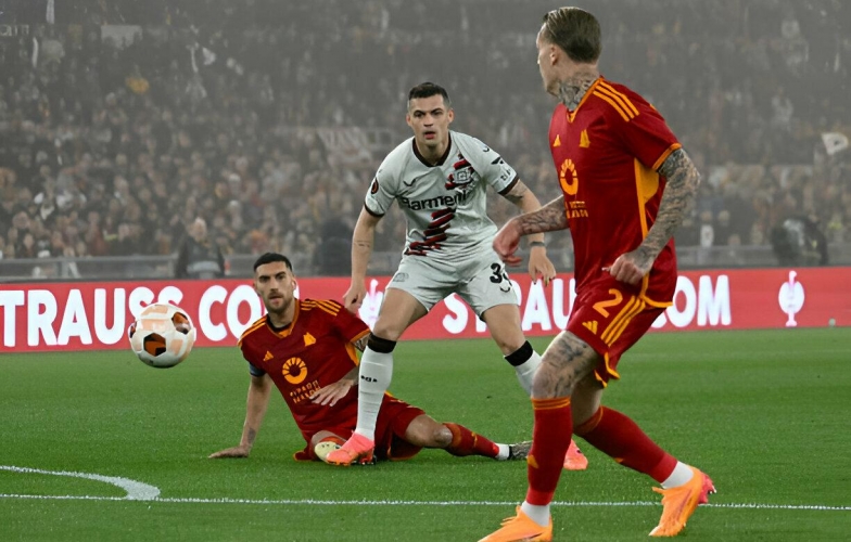 Trực tiếp Roma 0-0 Bayer Leverkusen: Đôi công hấp dẫn