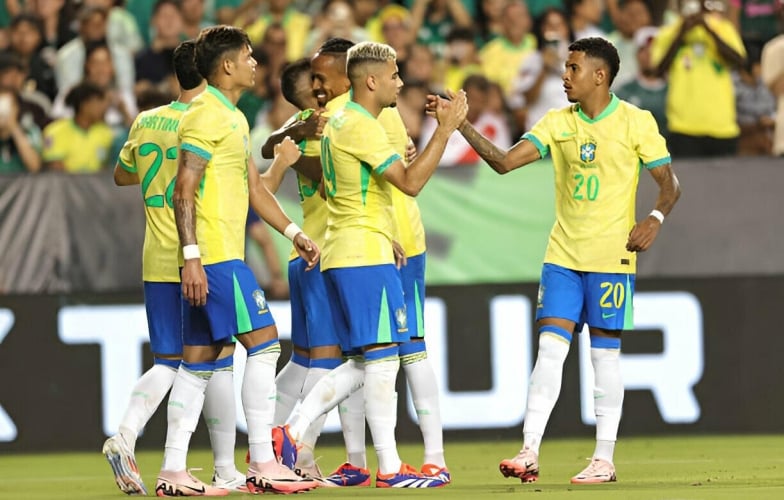 Kịch tính phút bù giờ, Brazil thắng nhọc nhằn Mexico