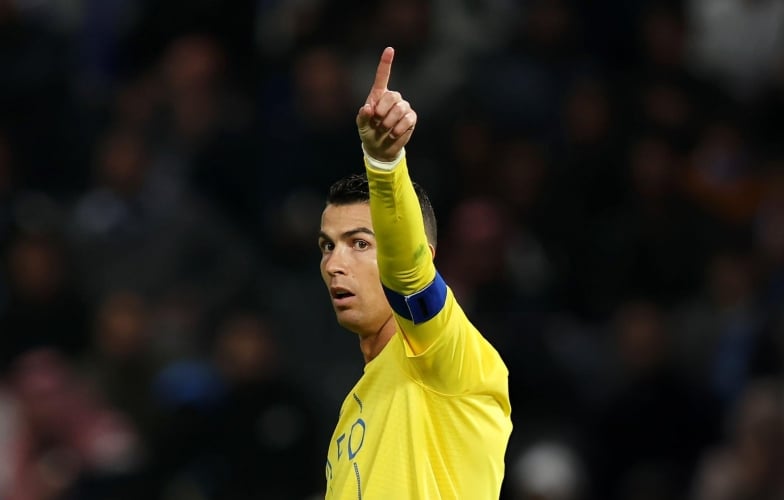 Thua đội hạng 2, NHM Al Nassr nói lời 'gan ruột' về Ronaldo