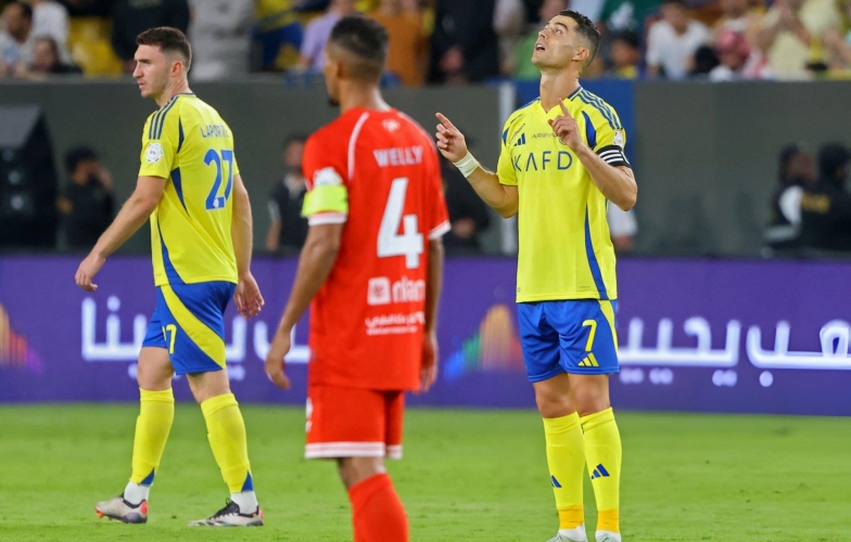 Trực tiếp Al Nassr 1-0 Al Wehda: Ronaldo lập công