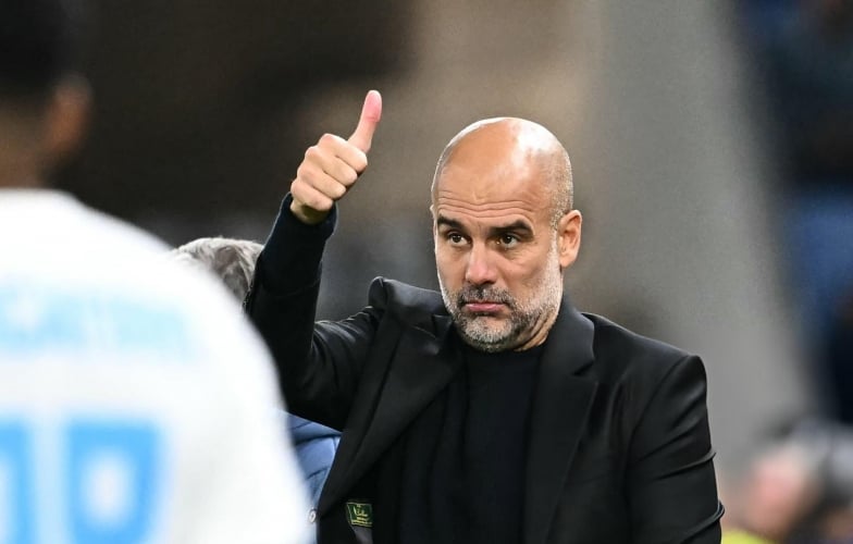 Pep Guardiola lên tiếng cam kết tương lai với Man City