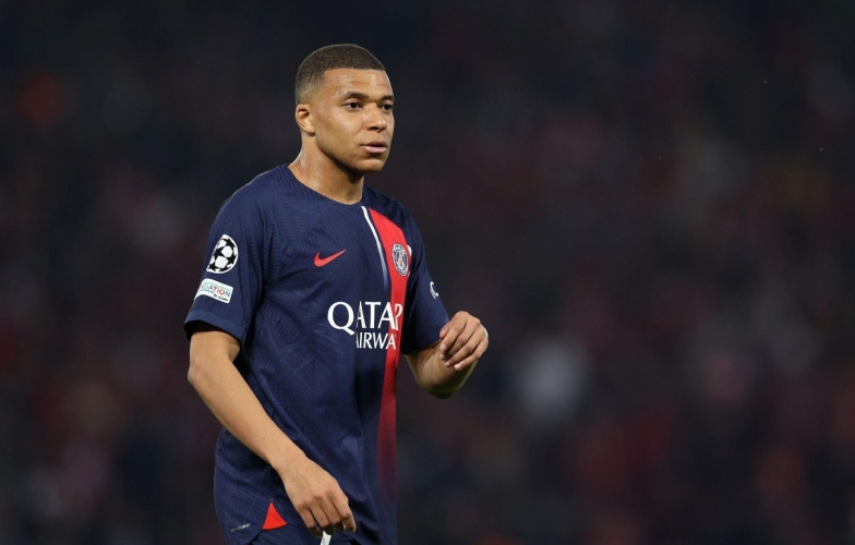 PSG có động thái bất ngờ với Mbappe