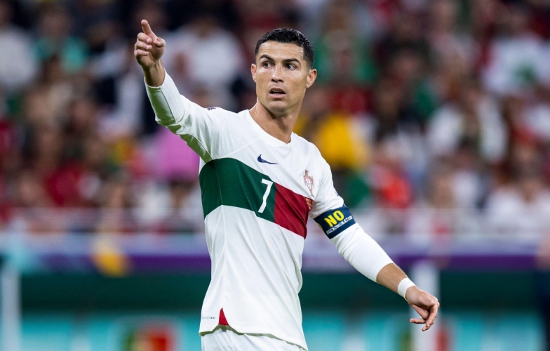 Ronaldo chỉ thẳng hai thần tượng của mình