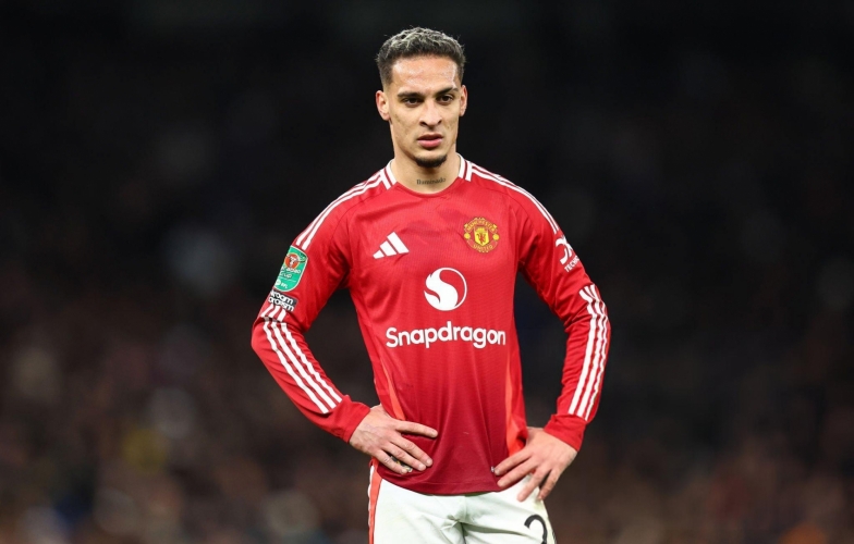 Antony sắp rời Man Utd