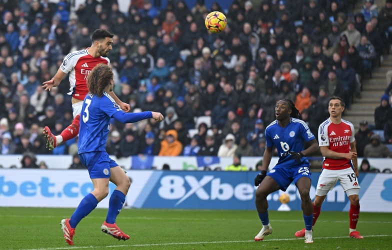 Trực tiếp Arsenal 1-0 Leicester: Bàn mở tỷ số