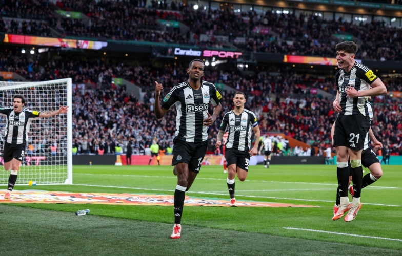 Hạ đẹp Liverpool, Newcastle lên ngôi Carabao Cup 2024/25