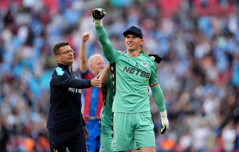 Cựu sao MU thăng hoa, một tay hạ Man City tại chung kết FA Cup