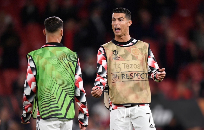 Đàn em thân thiết từ chối tái ngộ Ronaldo tại Al Nassr