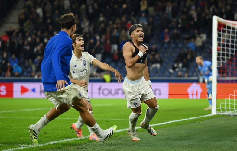 Kết quả C2 hôm nay 26/9: Aston Villa, Lyon thắng dễ; Porto thể hiện đẳng cấp