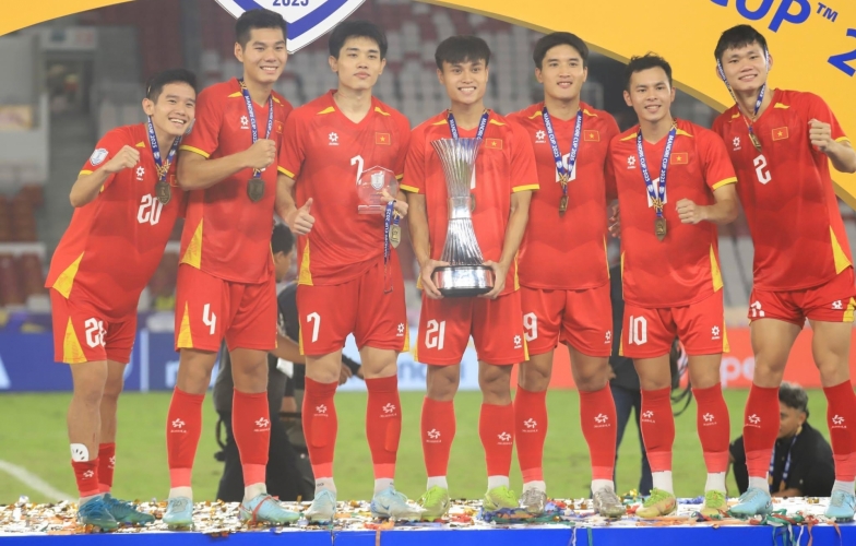 HLV Hàn Quốc thừa nhận 'buông thả', U22 Việt Nam mơ vô địch Panda Cup