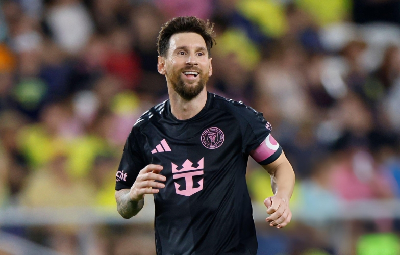 Hậu vệ Argentina từ chối các ông lớn để gia nhập đội của Messi