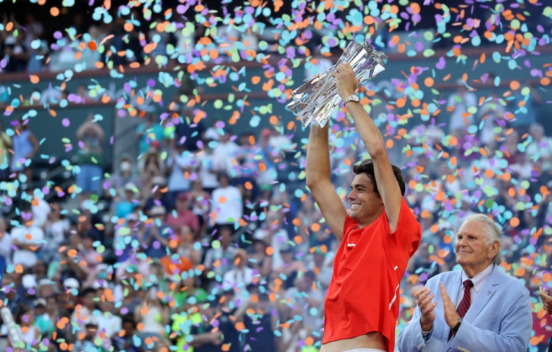 Đả bại Rafael Nadal, Taylor Fritz giành chức vô địch Masters 1000 đầu tiên trong sự nghiệp