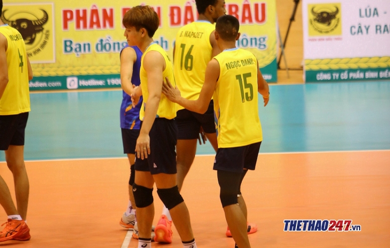 Sao bóng chuyền Thái Lan 'cân team', Hà Tĩnh khởi đầu mĩ mãn