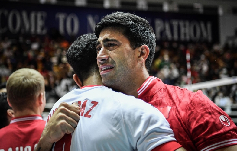 Tuyển nam Bahrain bật khóc khi giành HCĐ trong lần đầu tiên tham dự AVC Cup