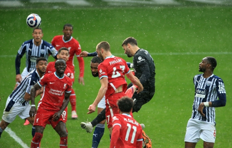 Video bàn thắng West Brom 1-2 Liverpool: Alisson ghi bàn như Ramos