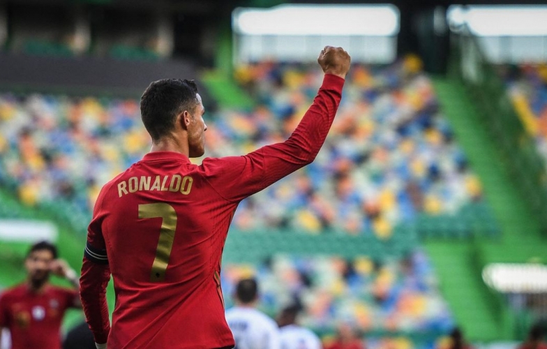 Ronaldo tỏa sáng, Bồ Đào Nha đại thắng đội bóng Trung Đông