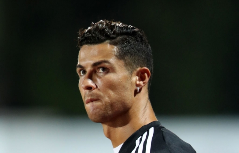 Ronaldo thái độ thẳng mặt tân HLV Juventus, xác định bến đỗ mới
