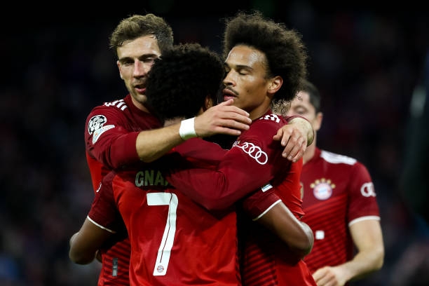 Video bàn thắng Bayern 5-0 Dynamo Kyiv: Bắn phá khung thành