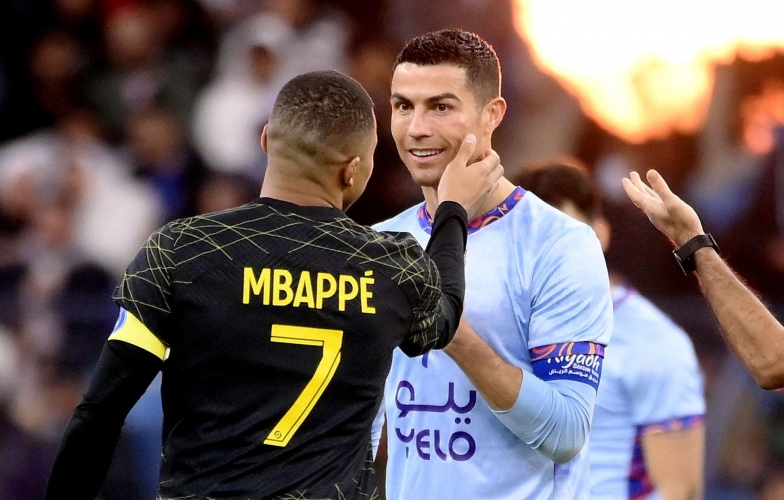 Mbappe chơi lớn, chốt mua kỷ vật của Cristiano Ronaldo với giá khủng