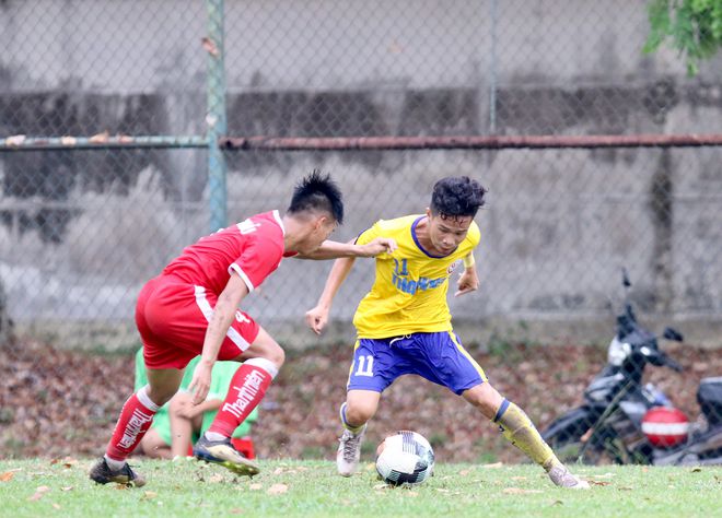 Công Minh ghi bàn, U19 Đồng Tháp vẫn không thắng nổi Khánh Hòa