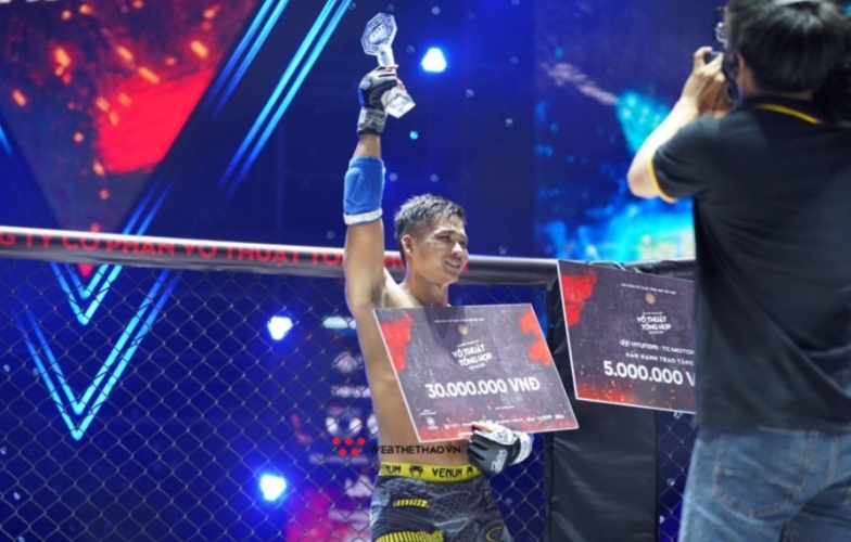Hạ knock-out kiện tướng võ thuật, võ sĩ MMA nhận được tiền thưởng 'khủng'