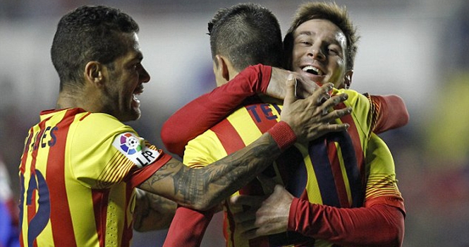 Levante 1-4 Barca: Show diễn của Messi-Tello