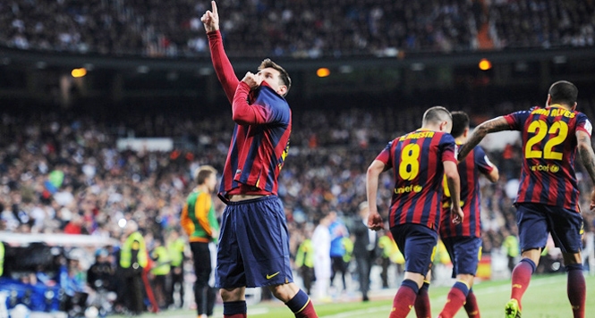 VIDEO: Lập hatrick, Messi đi vào lịch sử các trận Siêu kinh điển