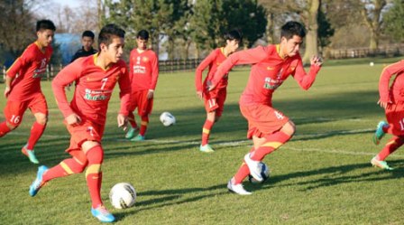 U19 Việt Nam tíc cực 'luyện cộng' trên đất Bỉ