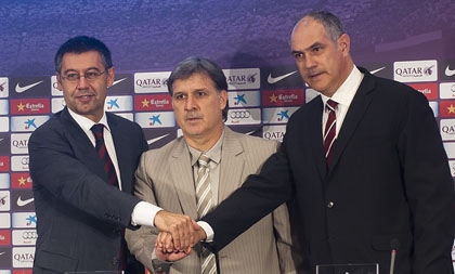 Giám đốc thể thao của Barca xin từ chức