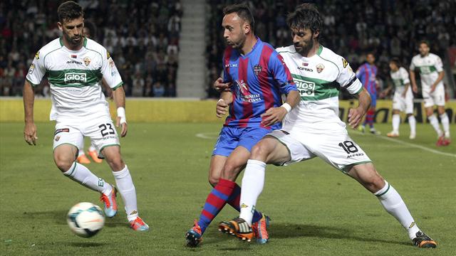 Video bàn thắng: Elche 1 – 1 Levante (VĐQG Tây ban Nha 2013/14)
