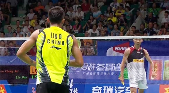 Video cầu lông: Pha đôi công kinh điển giữa Lin Dan và Lee Chong Wei