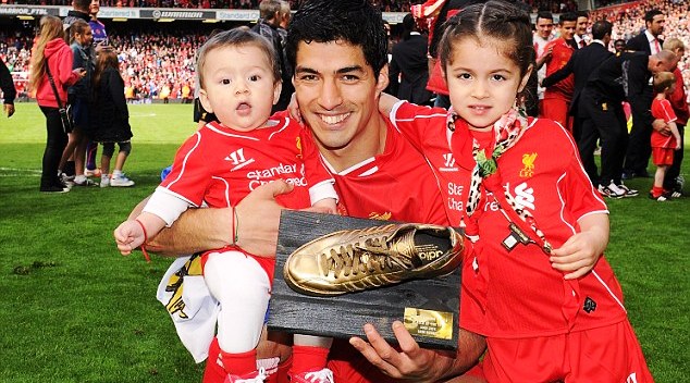 Luis Suarez tuyên bố ở lại Liverpool, phớt lờ Real Madrid