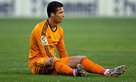 Bồ Đào Nha xác nhận Ronaldo bị viêm gân