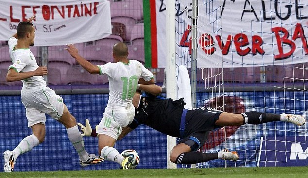 Video bàn thắng: Algeria 2-1 Romania (Giao hữu quốc tế)