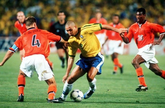 Video clip Brazil 1-1 Hà Lan (Bán kết World Cup 1998)