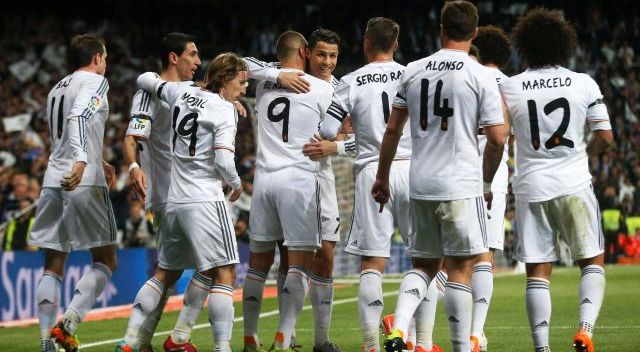 Real Madrid vs AS Roma: Màu trắng áp đảo, 8h15 ngày 30/7