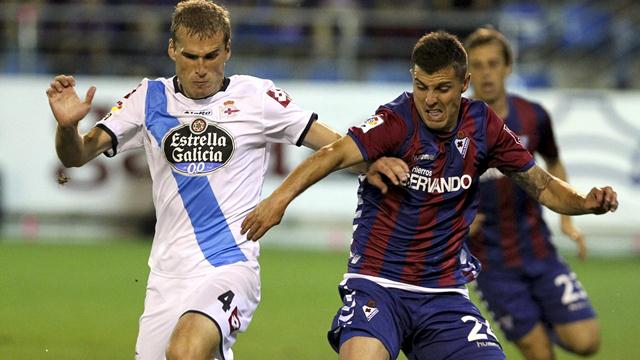 Video clip bàn thắng: Eibar 0-1 Deportivo La Coruna (Vòng 3 - VĐQG Tây ban Nha 2014/15)