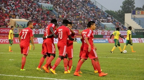 Vùi dập Đồng Tháp, B.Bình Dương khẳng định sức mạnh tại V-League 2015