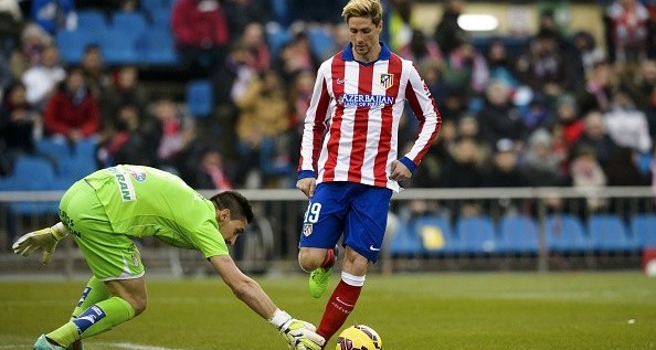 Torres mờ nhạt, Atletico vẫn đánh bại Granada